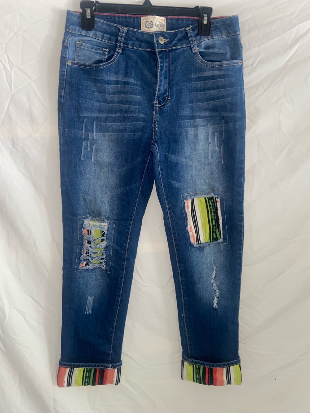 L&B
Lucky And Blessed Women's Dark Wash With Serape Patches size 10